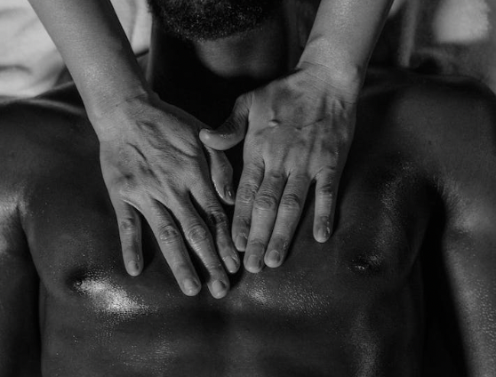 AYAM Massage - Massage torse homme